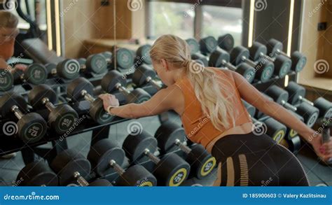 Sex hot chicks at the gym. .  ...