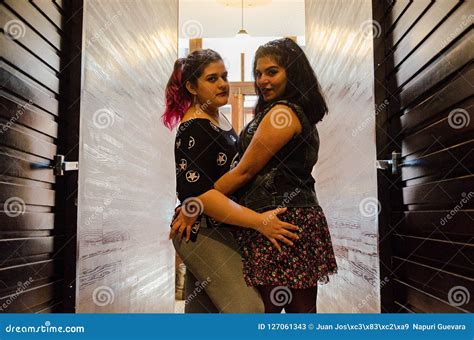 Sexo de lesbianas gratis.  &iexcl;No hay otro canal de sexo m&aacute;s popular y que presente ...