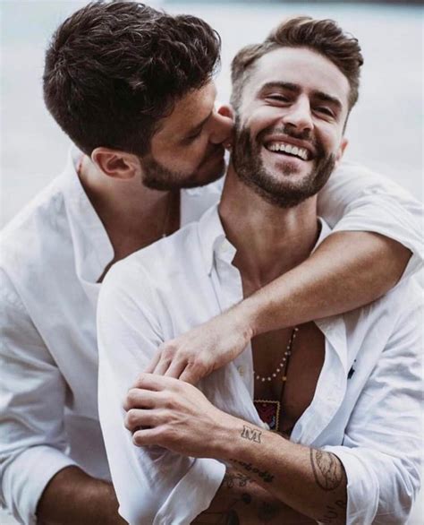 Sexo gay pasion. An example of Gay-Lussac’s Law in everyday life is the shooting of a gun. As gunpowder burns, it creates superheated gas, which forces the bullet out of the gun barrel following Ga... 