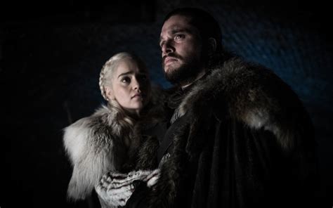 Ahead, Wilhoit and supervising sound editor Tim Kimmel serve up the ultimate audio guide to Game of Thrones, Season 4, from major scenes to familiar elements.Prepare to be amazed—and a little ...