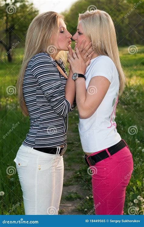 Sexy girls kissin. .  ...