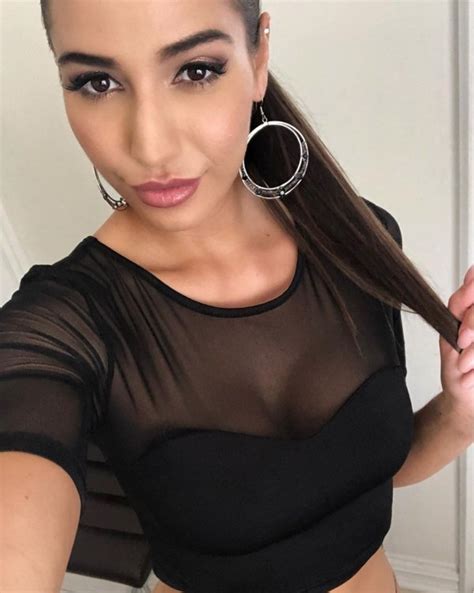 Sexy latina x
