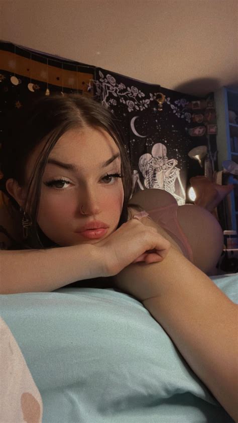 Sexy latinas centerfolds.  Less Searching, More Finding With Getty Images.  The pièce...