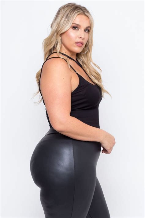 Sexy thick blonde. Things To Know About Sexy thick blonde. 