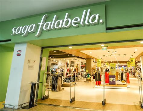 Saga Falabella forma parte de Falabella, una de las compañías más grandes y consolidadas de América Latina que desarrolla su actividad comercial a través de varias áreas de negocio. Las principales son la tienda por departamentos, grandes superficies, mejoramiento y construcción del hogar, supermercados, banco, viajes y seguros.. 