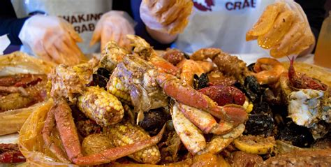 Shaing crab. loving coming to shaking crab. I have mostly ordered off of uber eats but it's never been an issue with mobile order. Ive ordered for events with family. I love seafood so naturally , I loving coming to shaking and crab when I need my fix. This is a great place and I have always recommended it to friends and family who love seafood. 