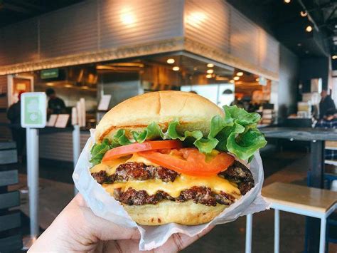 Shake Shack Minneapolis, MN 55435 - Restaurantji