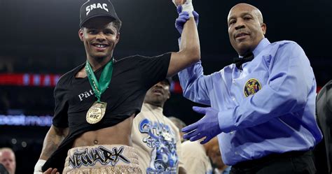 Shakur Stevenson wins WBC lightweight belt with unanimous decision over Edwin De Los Santos