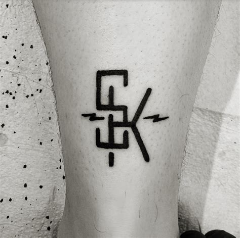 Shaky knees tattoo. Things To Know About Shaky knees tattoo. 