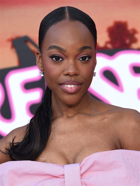 Profile picture of Shanel Bogisich