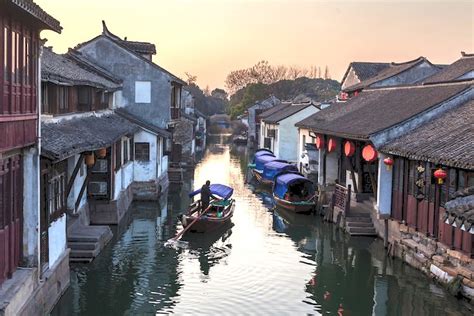 Shanghai Tours, Private Tours of Shanghai and Nearby Water