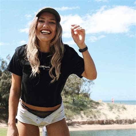 Shania perret. shania perrett tiktok Introduction. shania perrett is a tiktok influencers from the with 22211 followers. His/her video classification is Public Figure in tiktok. Many people who follow … 