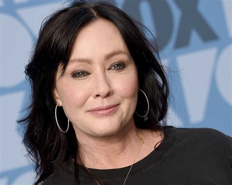Shannen Doherty shares behind the scenes of cancer battle