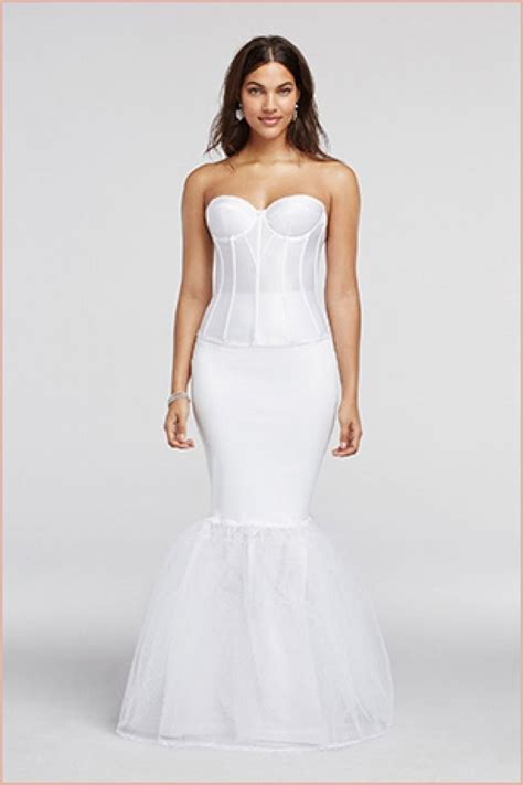 Shapewear for wedding dress. 04-Mar-2021 ... Made for women by women, SPANX truly knows what we need when it comes to no-show undergarments. Ranging from XS to 3XL, with so many different ... 