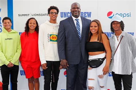 Shaq siblings. Dec 12, 2023 · Shaquille O’Neal struggled to cope with the loss of his sister and his friend. Months after Shaq lost his sister in October 2019, his friend Kobe Bryant passed away in a helicopter crash. This ... 