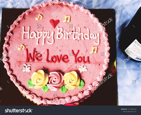 Share 34+ love birthday cake latest - in.daotaonec