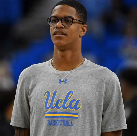 Shareef. Shareef O’Neal, son of NBA Hall of Famer Shaquille, appears to be doing well after undergoing heart surgery Thursday. The 18-year-old UCLA freshman underwent the procedure to fix an irregularity ... 