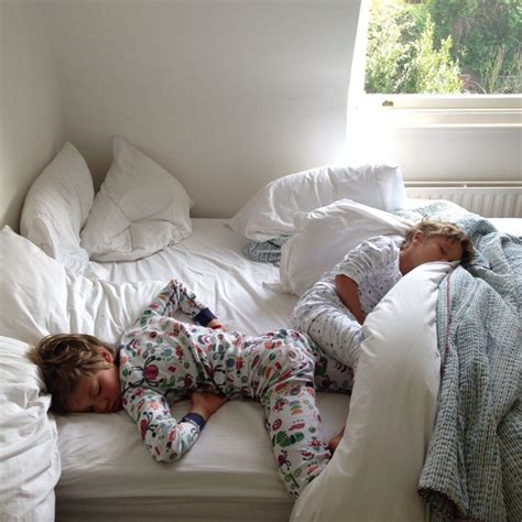 Sharing a bed with stepmom on vacation. Bedbugs are spread by people who travel as they hide in the seams of luggage, folded clothing, overnight bags, bedding and furniture. In this way, they are transported from one pla... 