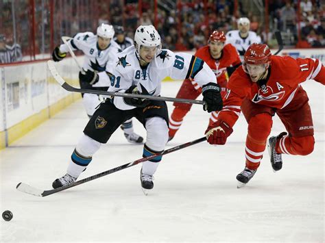 Sharks’ third-period lead quickly disappears before sparse SAP Center crowd