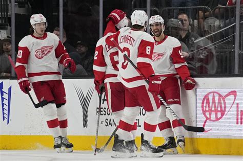 Sharks vs. Red Wings NHL predictions + FanDuel promo code: …