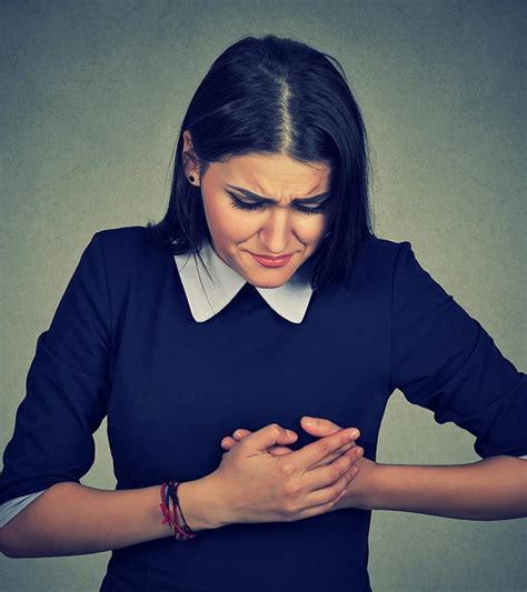 Sharp Pain Under Left Rib, A heart attack is rarely the cause of chest pain  in young people.