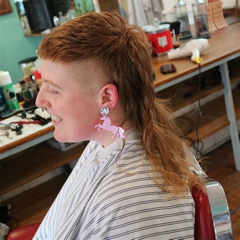 A mullet hairstyle features shorter hair on the sides and top combined with long locks at the back of the head. A mullet can resemble a mohawk, it’s also known as a rat tail haircut since the hair in the back is always kept longer than the rest of the hair. It’s curious that the word “mullet” is made up of “mull” meaning “to ...