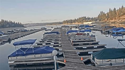Shaver Lake is located in the Sierra Nevada Mountains of California, this scenic beauty offers a wide range of outdoor activities and attractions for you to enjoy. To make it convenient, We have handpicked 30 of the best things to do at Shaver Lake. 1. Boating and Sailing..
