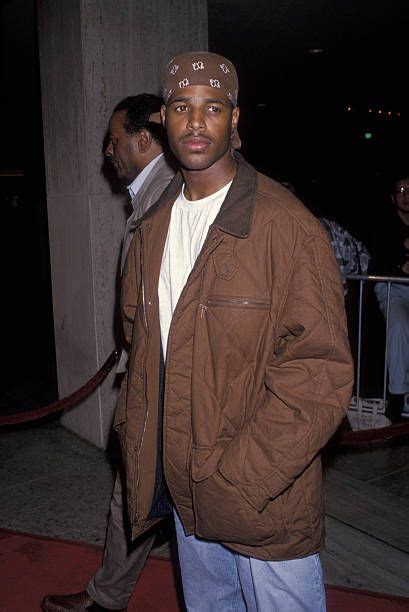 Shawn wayans 90s. In addition to the Scary Movie series, Marlon Wayans and his brother Shawn have starred in the popular spoof films White Chicks (2004), Little Man (2006) and Dance Flick (2009). 
