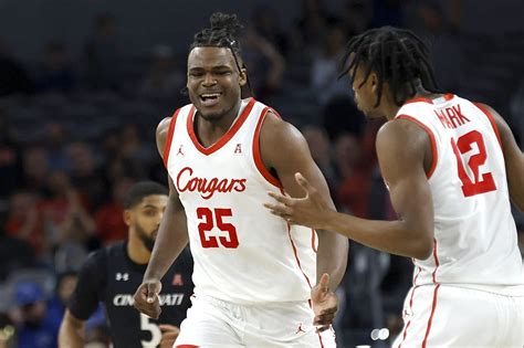 Shead leads No. 1 Houston into AAC final, Sasser injured