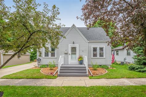 Sheboygan falls homes for sale. Browse 86 listings of homes for sale in Sheboygan Falls, WI, a city with a population of 10,000. Find properties of different sizes, prices, and features, and contact the listing agents for more information. 