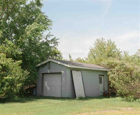Shed removal. CALL NOW 844-762-8449. Shed removal is a process that can revitalize your outdoor space by eliminating an old or unwanted structure. Whether your shed is … 