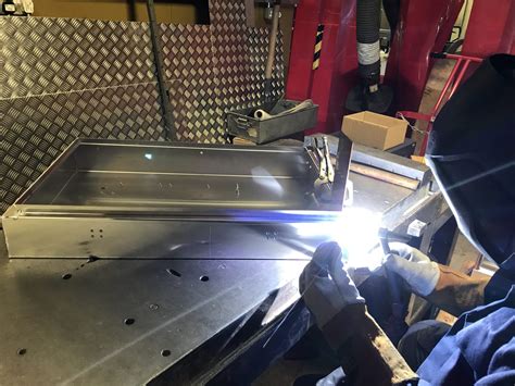 Sheet metal aluminium fabrications produced in Great Britain 2017