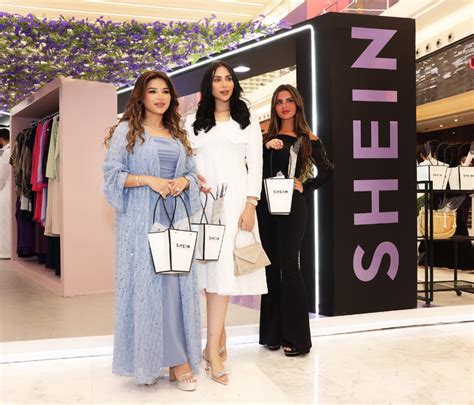 From shoes to clothing, from sports equipment to accessories. All fashion inspiration & the latest trends can be found online at SHEIN.