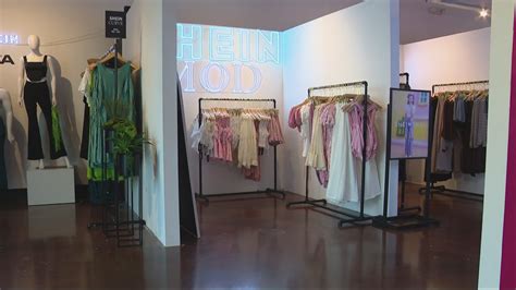 Mega-successful / online giant SHEIN has opened a pop-up experience 