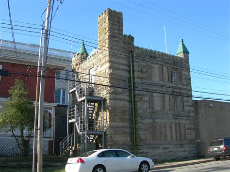 Notwithstanding its prison capacities, Shelby County Jail KY gives reintegration programming to male condemned criminals. The security for Shelby County Jail KY is minimum and it is located in Shelbyville, Shelby County, Kentucky. The monthly average of total bookings in Shelby County Jail KY is 126. The facility is supervised by …. 
