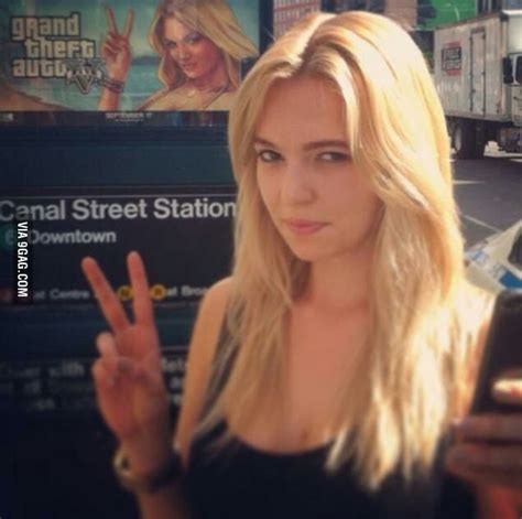 Shelby Welinder was employed by Rockstar Games to pose for the cover shoot of GTA 5. Welinder even released a photo of her paycheck from Rockstar Games, proving that she was the girl on the cover of GTA V. . 