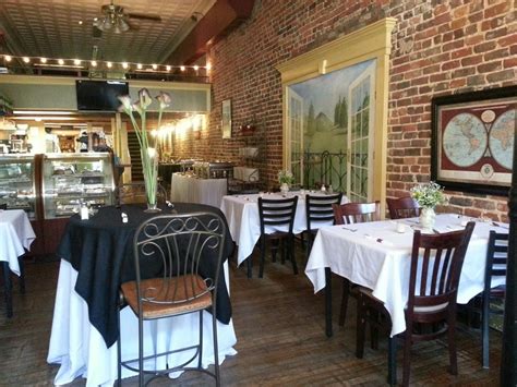 Shelbyville tn restaurants. Hermitage, TN is a great place to live and work. With its close proximity to Nashville and its many amenities, it’s no wonder why so many people are looking to rent duplexes in the... 