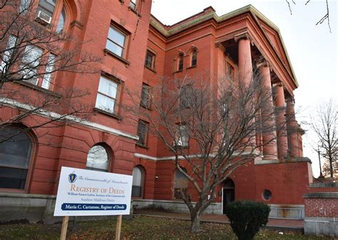 Shelter at former Cambridge courthouse helping ‘most vulnerable folks’ during holidays