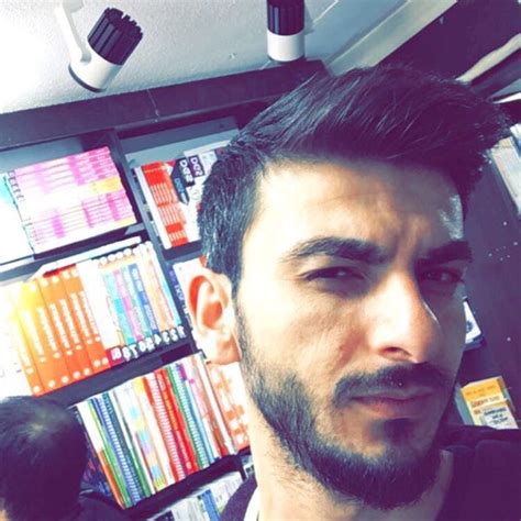 Shemi Zarhin-Palme Kitabevi.