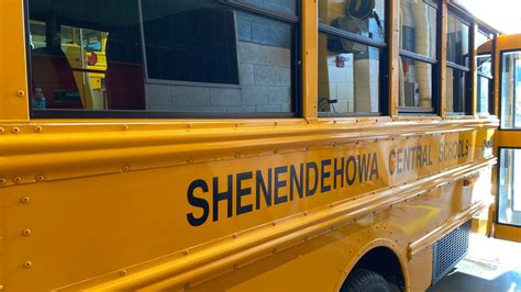 Shenendehowa SD highlights school bus safety