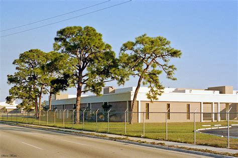 Sheridan technical center hollywood. Sheridan Technical Center is a two-year vocational school located in Hollywood, Florida. Sheridan offers 35 workforce development programs including automotive, culinary arts and … 