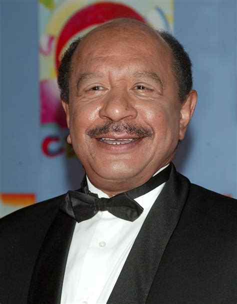 Sherman Hemsley was a beloved actor and entertainer, best known for his role as George Jefferson on the CBS television series “The Jeffersons.” As we look ahead to 2024, it’s worth exploring what Sherman Hemsley’s net worth might be, taking into account his past earnings, posthumous income, and the value of his estate..