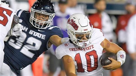 Sherrod’s third touchdown run lifts Fresno State over Utah State 37-32