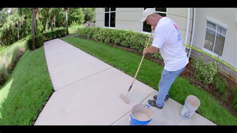Sherwin williams driveway paint. CONCRETE TEXTURE COATING is a high build, 100% acrylic latex coating formulated to seal, decorate and protect new or existing concrete. This alkaline resistant coating can … 