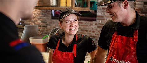 Assistant Manager/Team Leader/Shift Runner. Domino's Pizza - Clackamas, Oregon. Clackamas, OR 97015. $17 - $19 an hour. Full-time. Monday to Friday + 7. Easily apply. As an Assistant Manager you will be responsible for food preparation, making and baking pizzas and other food options. Quick service & fast food restaurant.