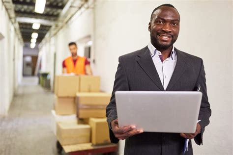 Warehouse technicians may earn a higher salary than shipping clerks, but warehouse technicians earn the most pay in the manufacturing industry with an average salary of $36,898. On the other hand, shipping clerks receive higher pay in the technology industry, where they earn an average salary of $35,174.. 