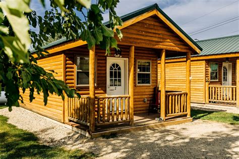 Shire Valley Cabins, Charming Dayton Retreat (3 Options!)