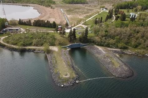Shoal Lake 40 files lawsuit against federal government, Winnipeg over water diversion