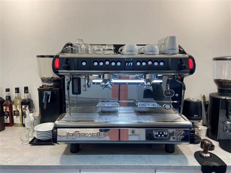 Shocking Restaurant Inspection: Bleach on Espresso Machine & Month-Old Puree Found! (2026)