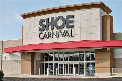 History of Shoe Carnival. Shoe Biz, the original Shoe Carnival store, started in 1978 by David Russell. After successfully growing to 4 stores, the chain was sold to three executives, Jerome “Jack” Fisher, Vince Camuto, and Wayne Weaver, all of whom had experience in the shoe industry. Russell stayed on as an employee and the company .... Shoe canival